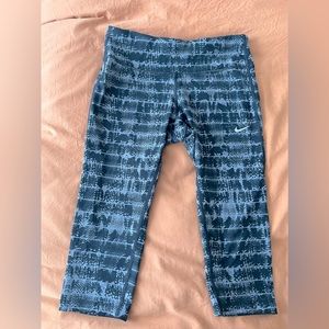 Nike Dryfit Capri Leggings